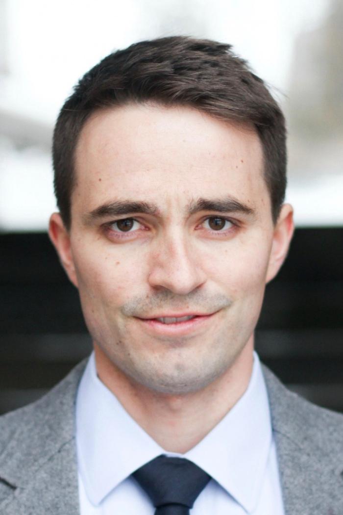 Dr. Cole Bunzel
